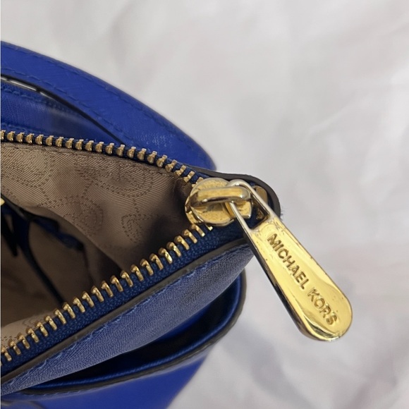 Michael Kors Blue Tote Bag - Picture 14 of 14